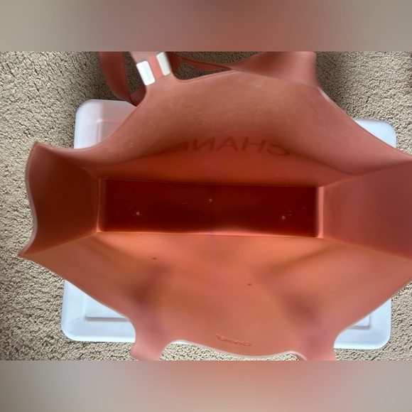 Authentic EUC Chanel Jelly Tote - Picture 8 of 13